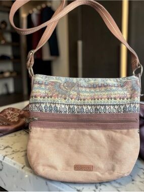Sakroots Artist Circle Flap Crossbody Bag Purse Bucket Bag adjustable tan​​​